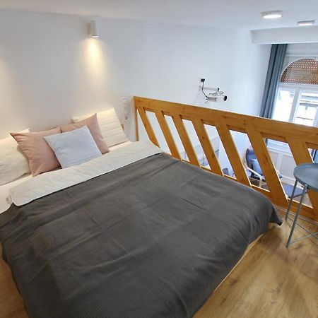 Pau Stylish Studios In The Heart Of Budapest Budapeste Exterior foto