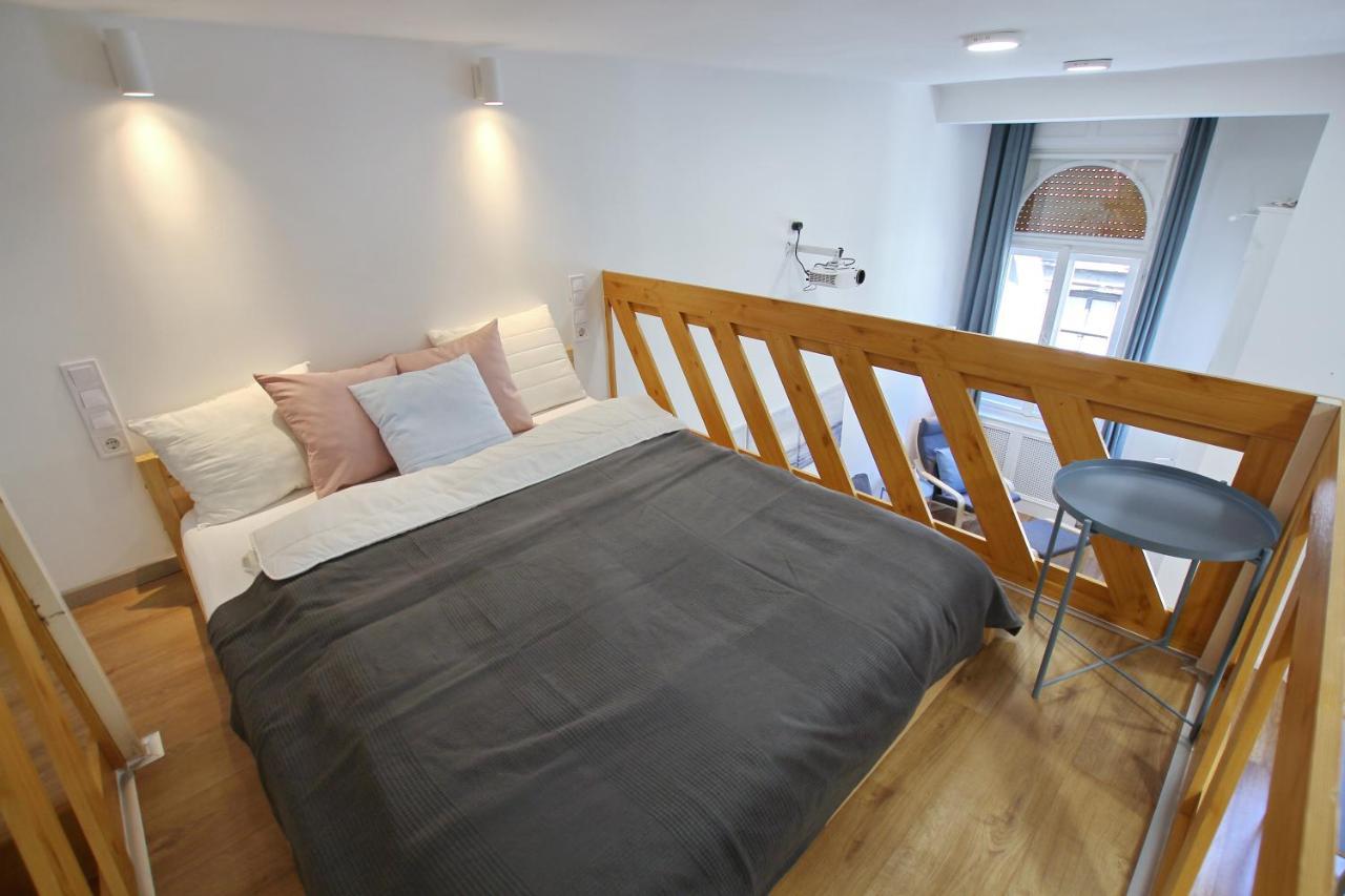 Pau Stylish Studios In The Heart Of Budapest Budapeste Exterior foto