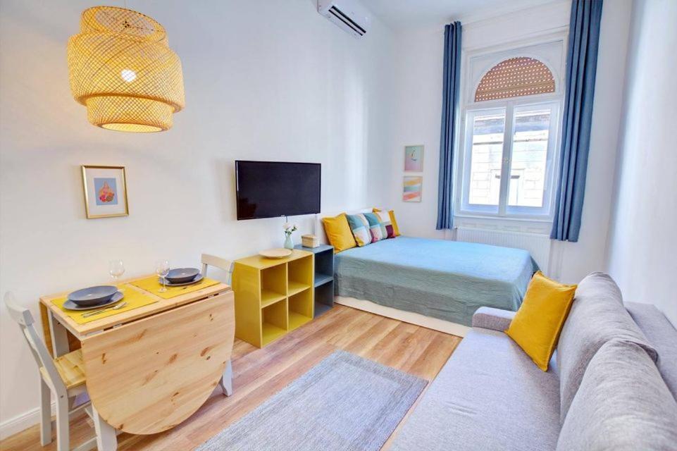 Pau Stylish Studios In The Heart Of Budapest Budapeste Exterior foto